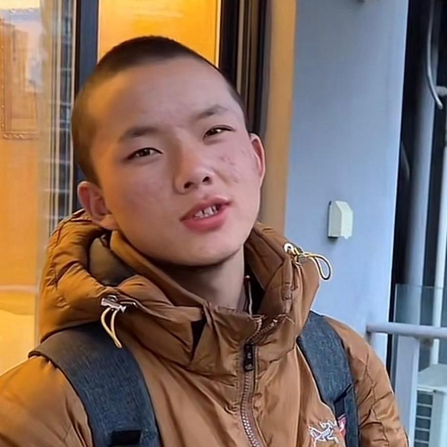 农村阿扎