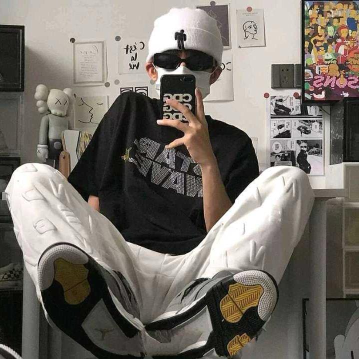 東