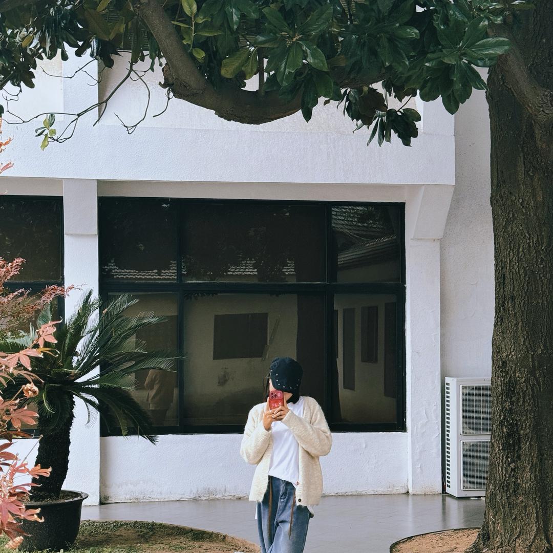 CC.是个化妆师吖～