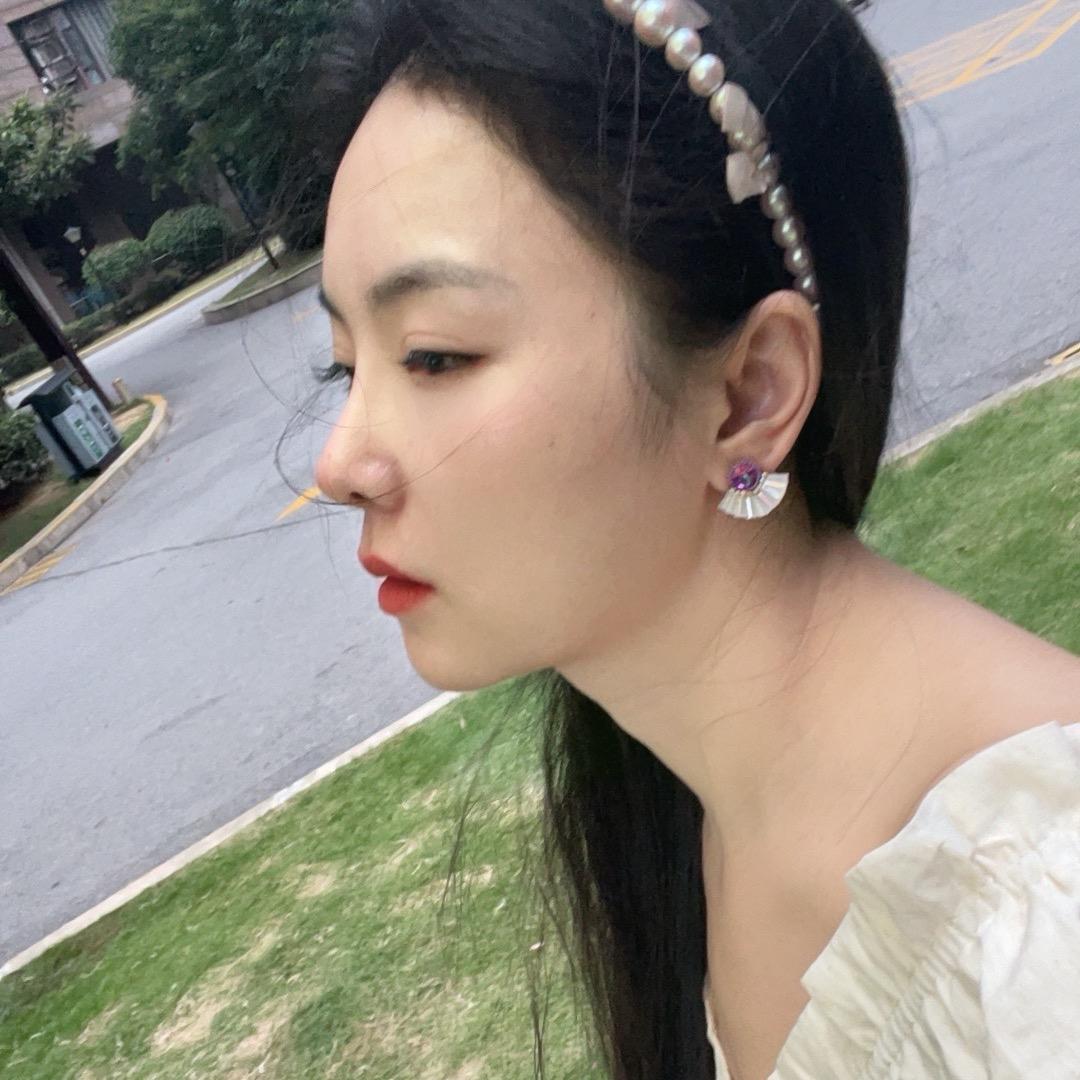Lee is