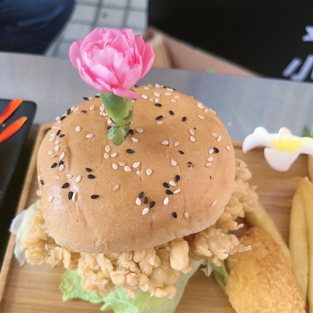 赛格店小骑兵店长