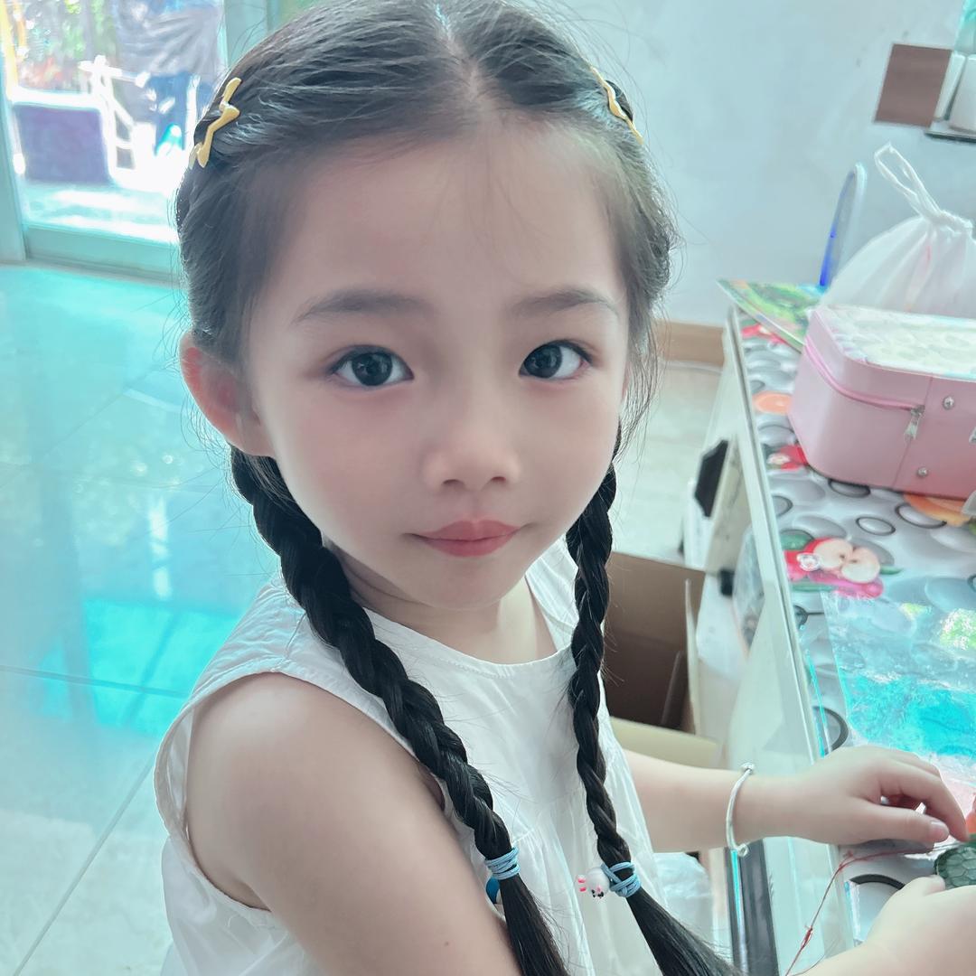 🔥🔥小晨希👧