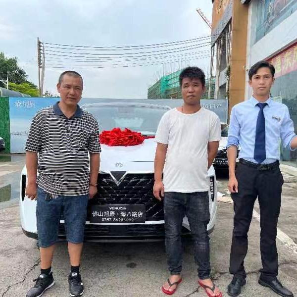 高端铝合金门窗安装李