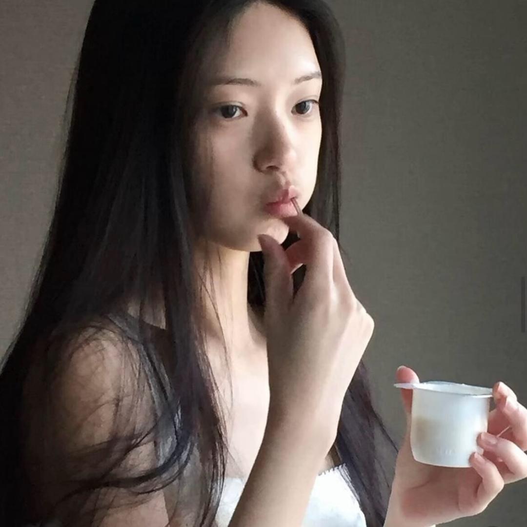 泡芙小姐