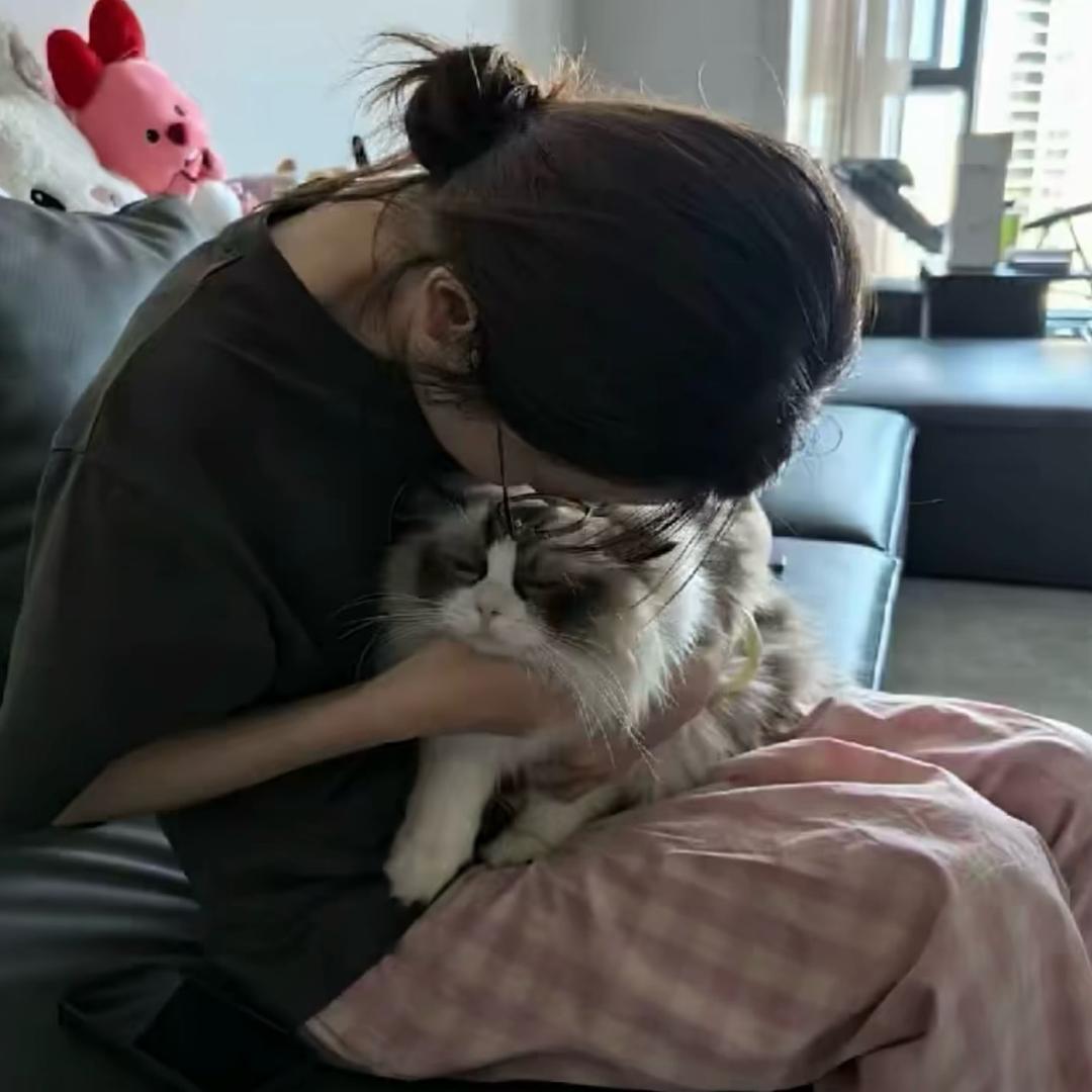 我有一点困'