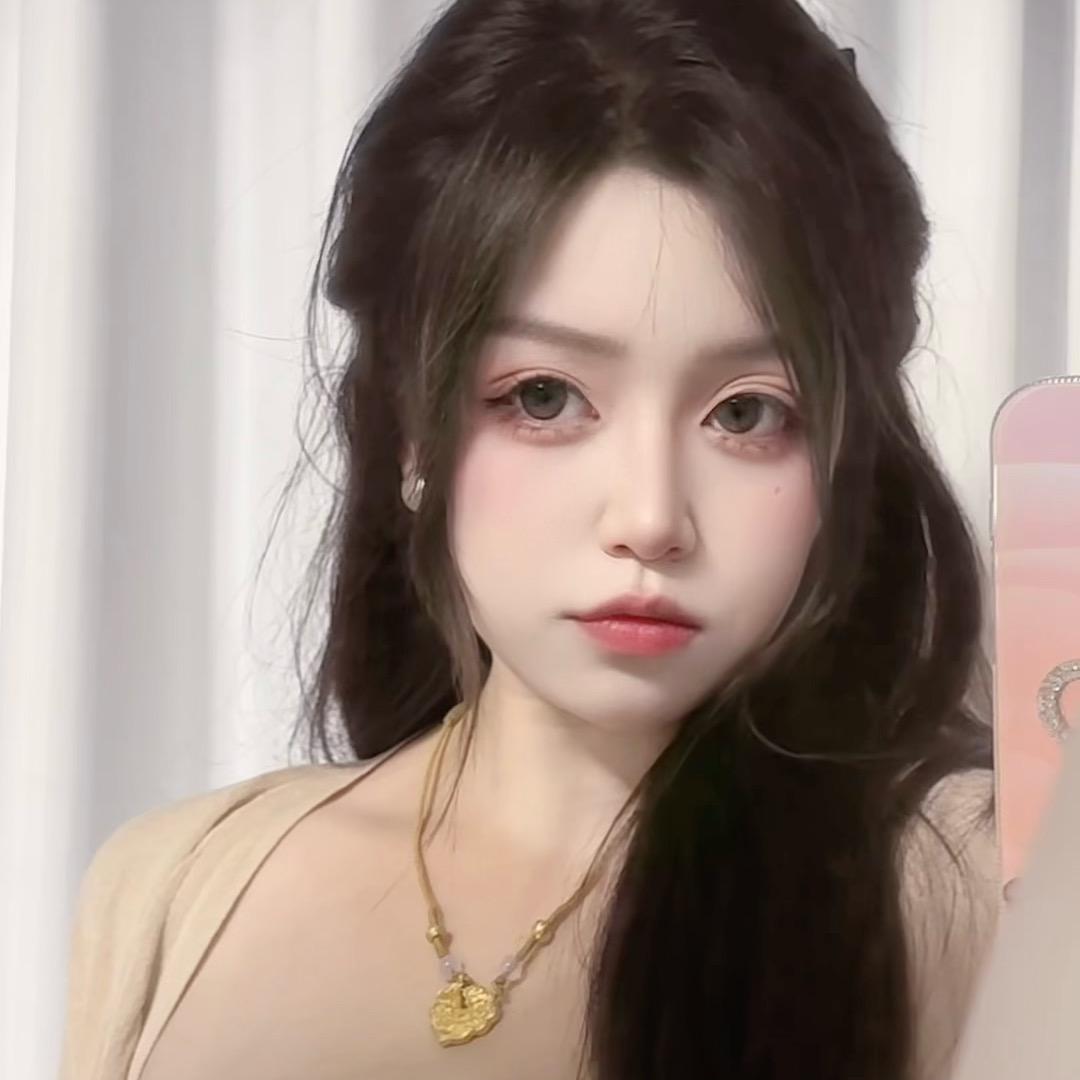 莹莹