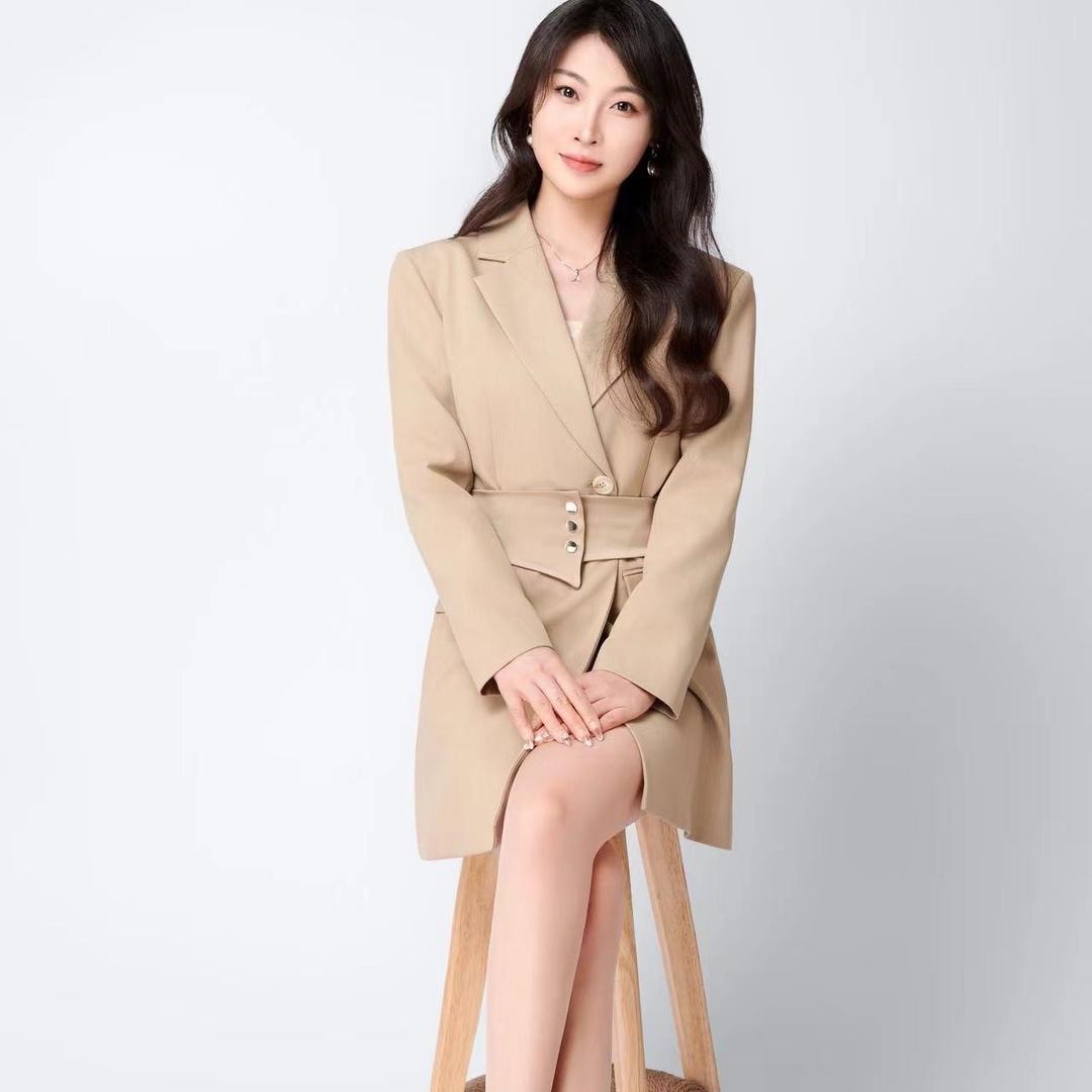 王小妮姐姐说豪宅