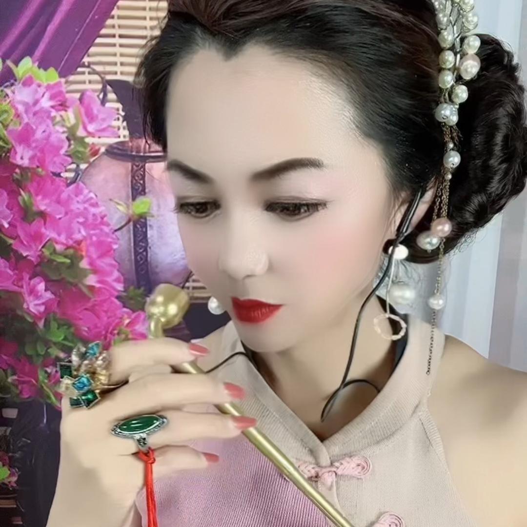 二姨太脱口赞