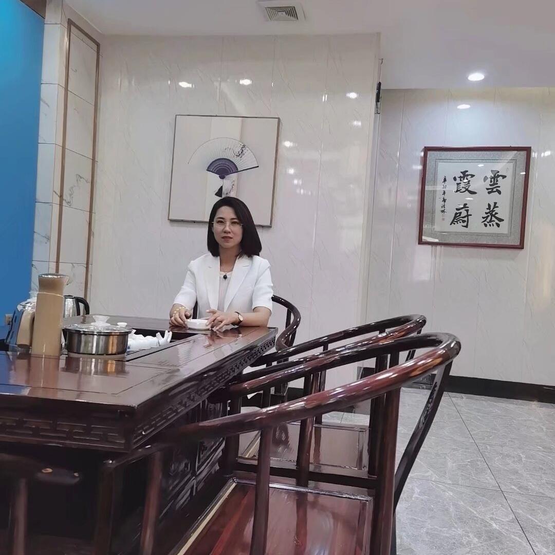 龙海酒店 (杨艳)