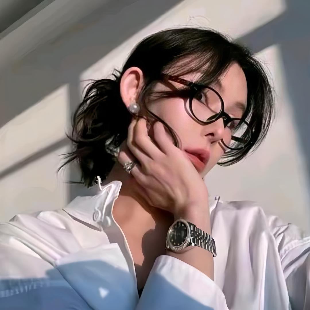 侯點點时尚女装穿搭