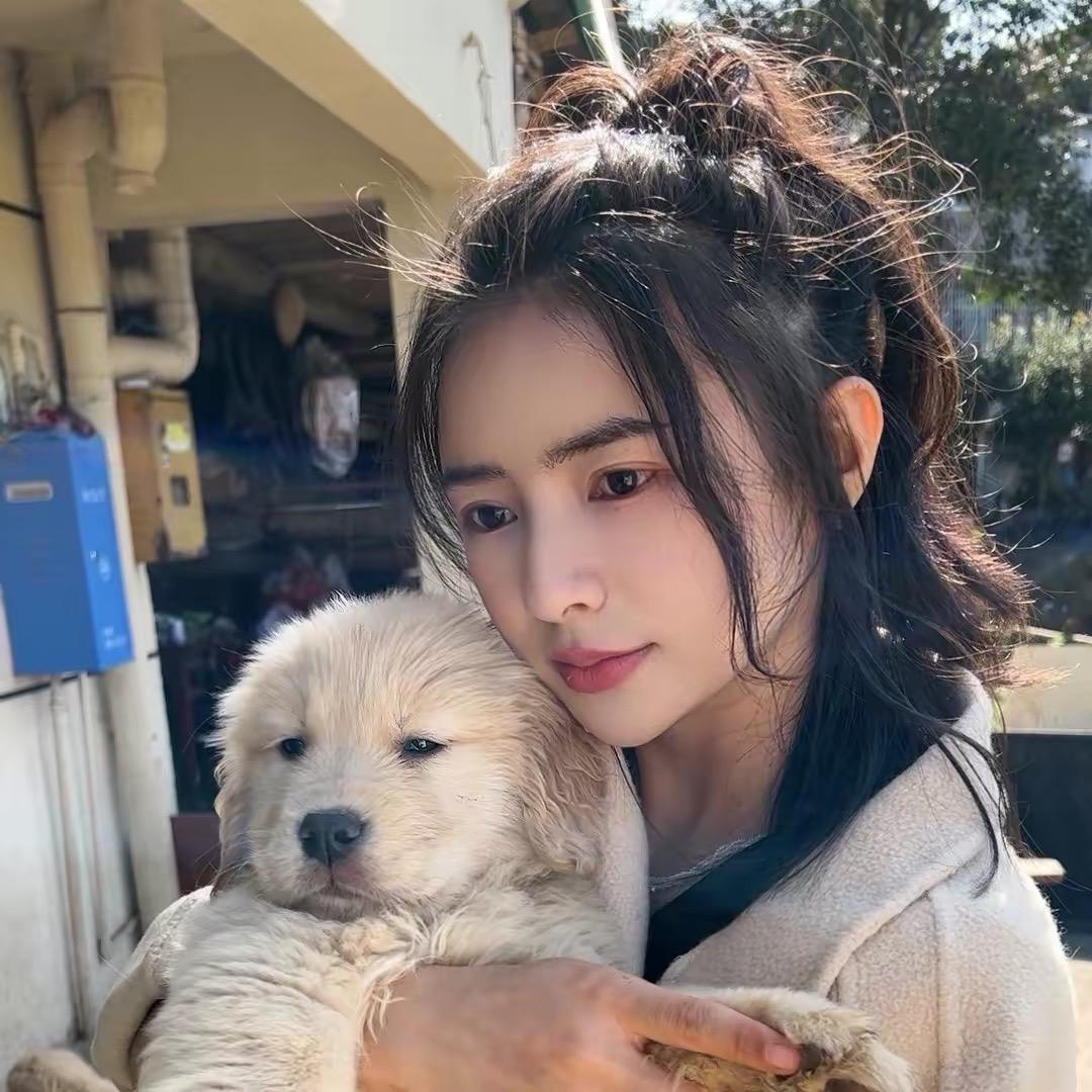 赤壁市飞十八科技发展有限公司.