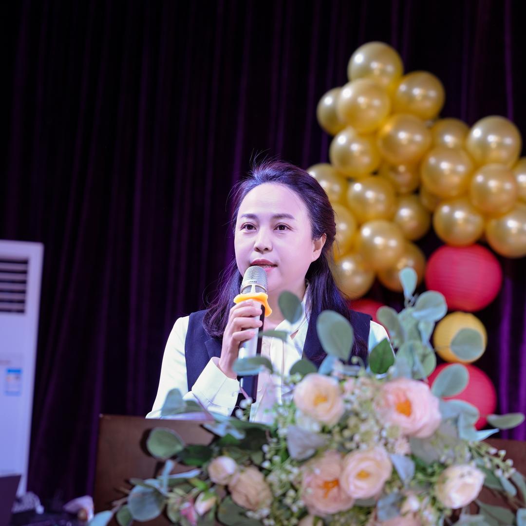 土左wulanfu 幼儿园李香玲