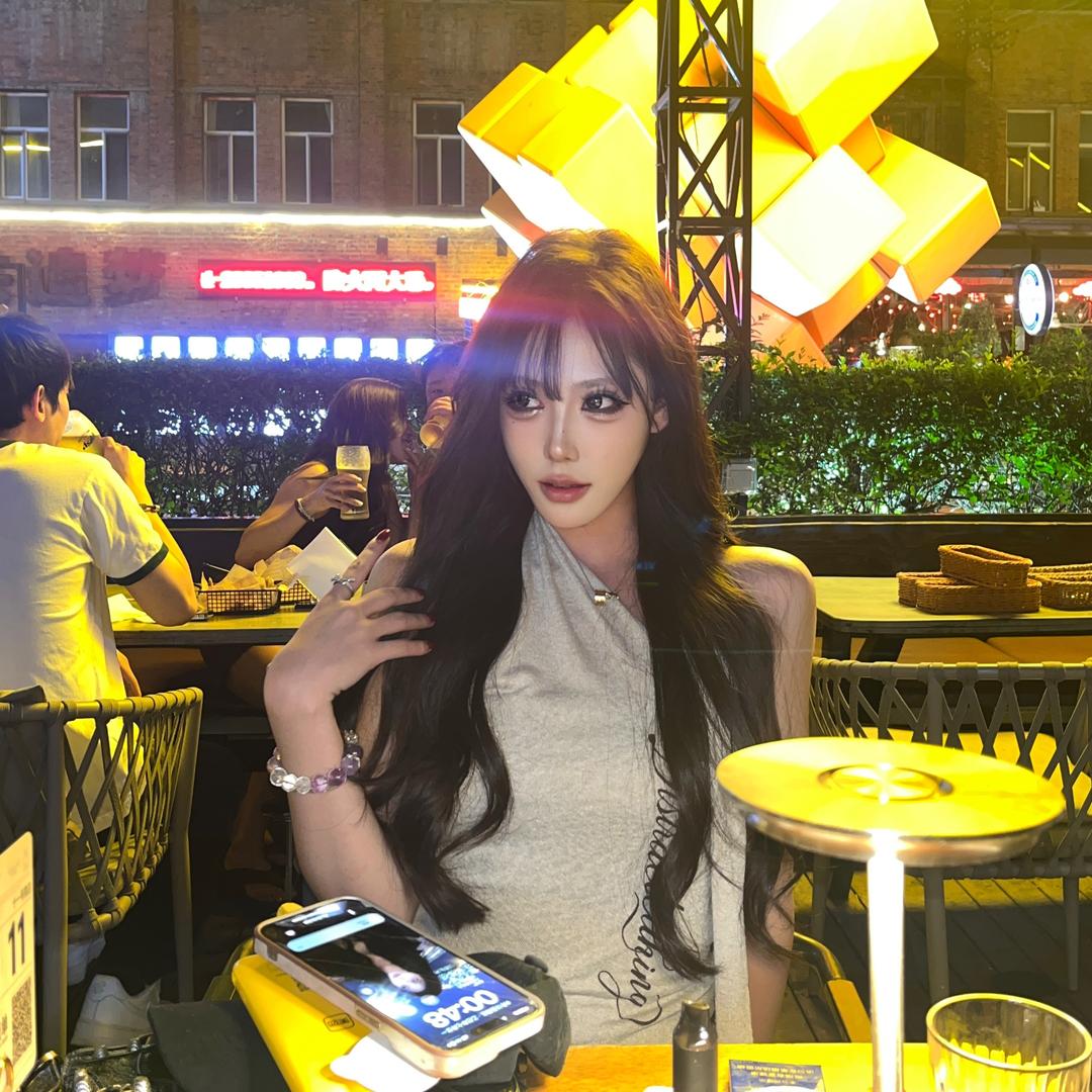 知名女星小鬼👻