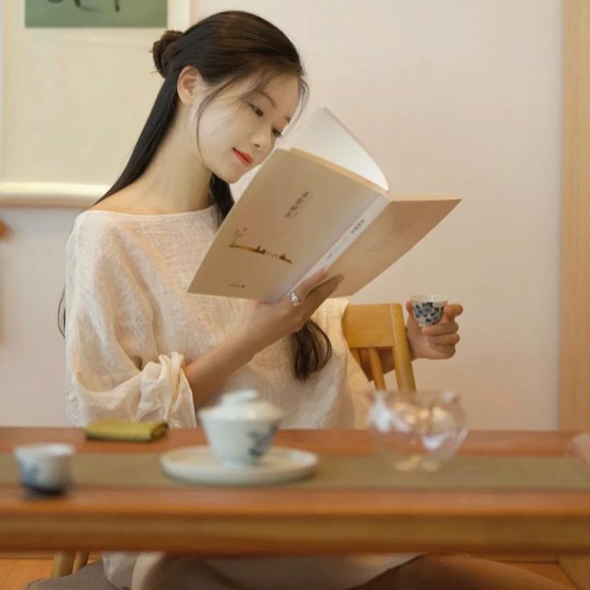 西西- ̗̀(๑ᵔ⌔ᵔ๑)