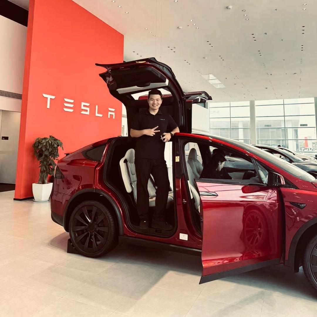 聊城特斯拉汽车 谢甲新