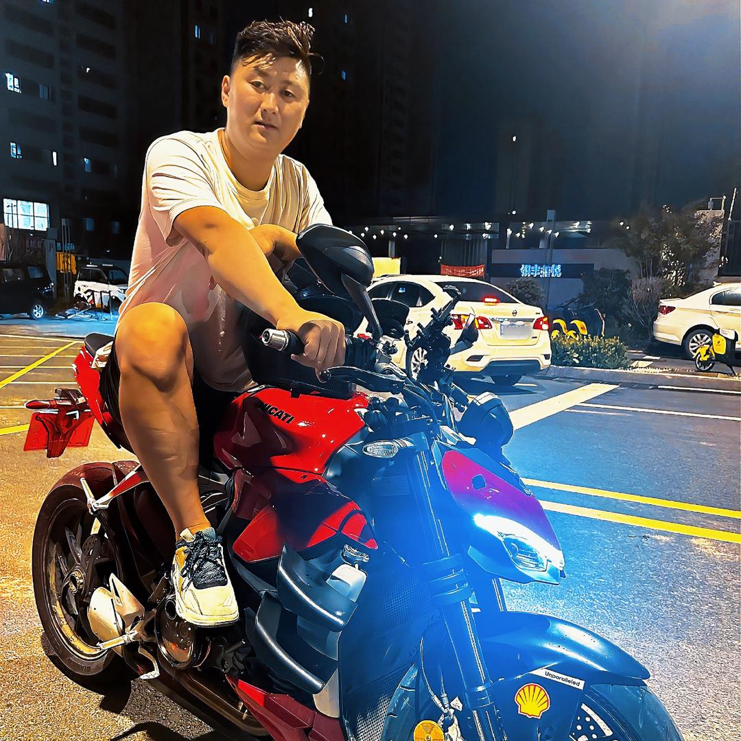 商河大帅玩金子