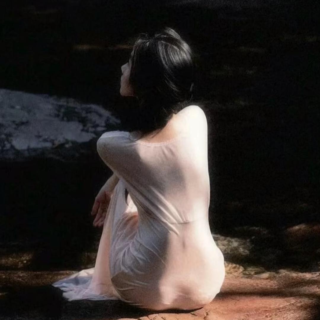 ⠀万万