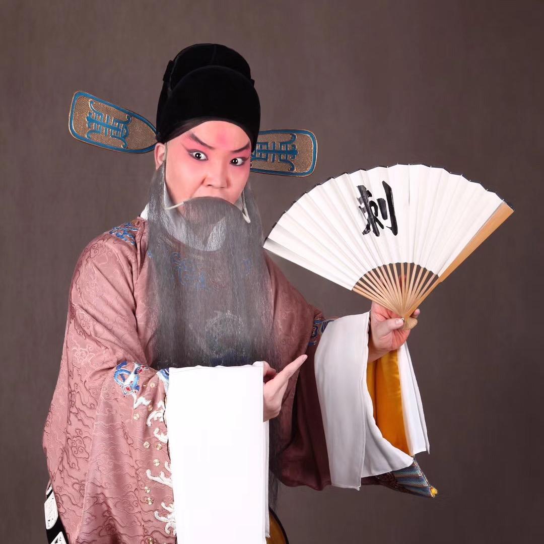 京剧费翔