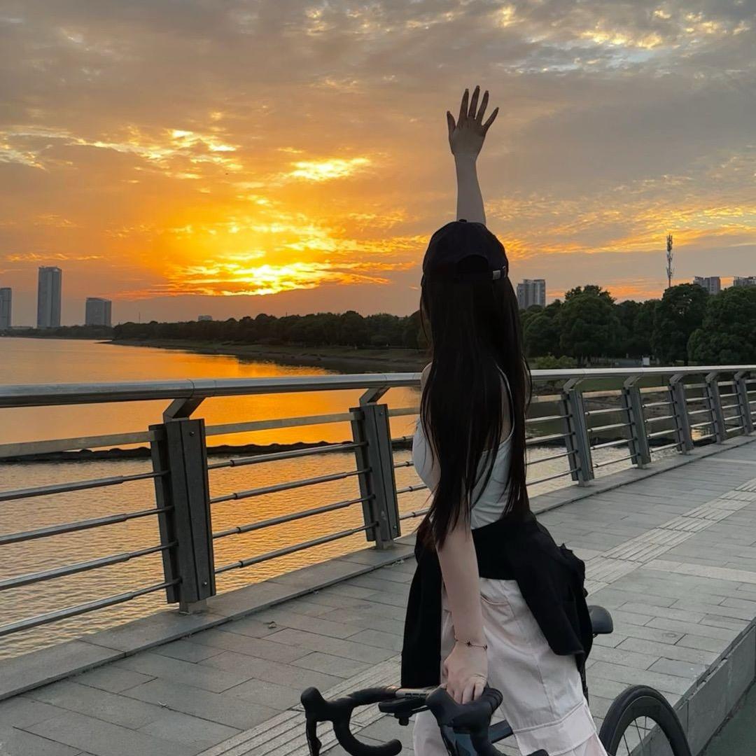 满满吖