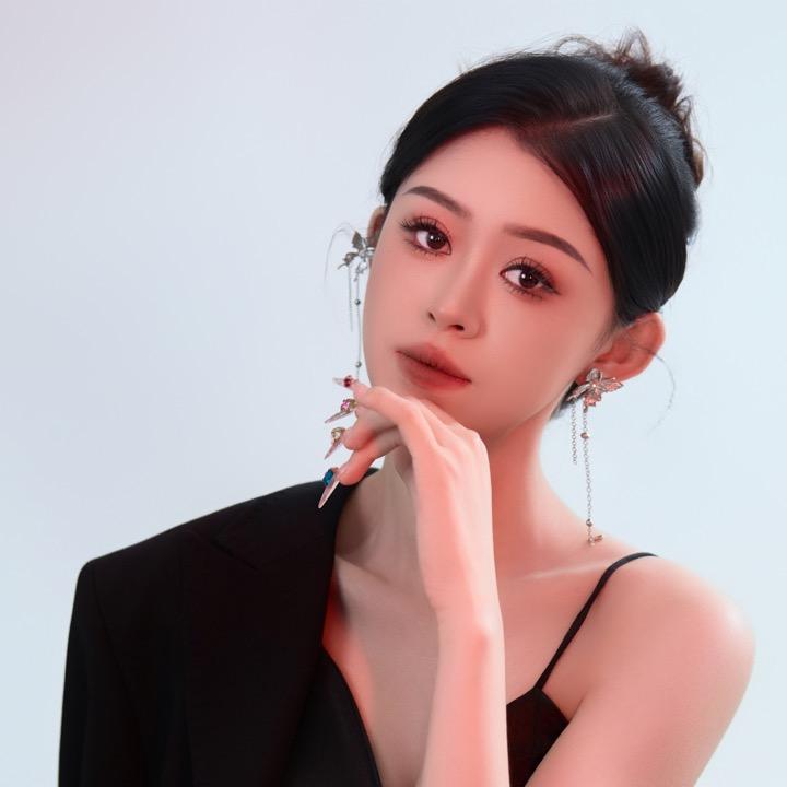 双双.白