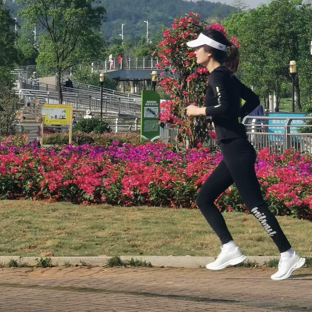ai美丽~（跑步呀）