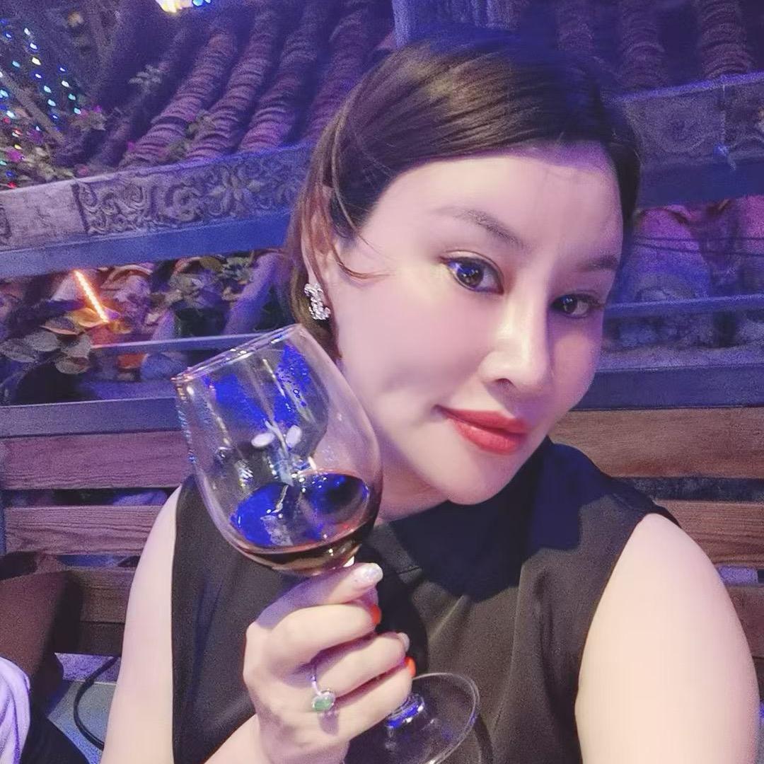 澄美人．月