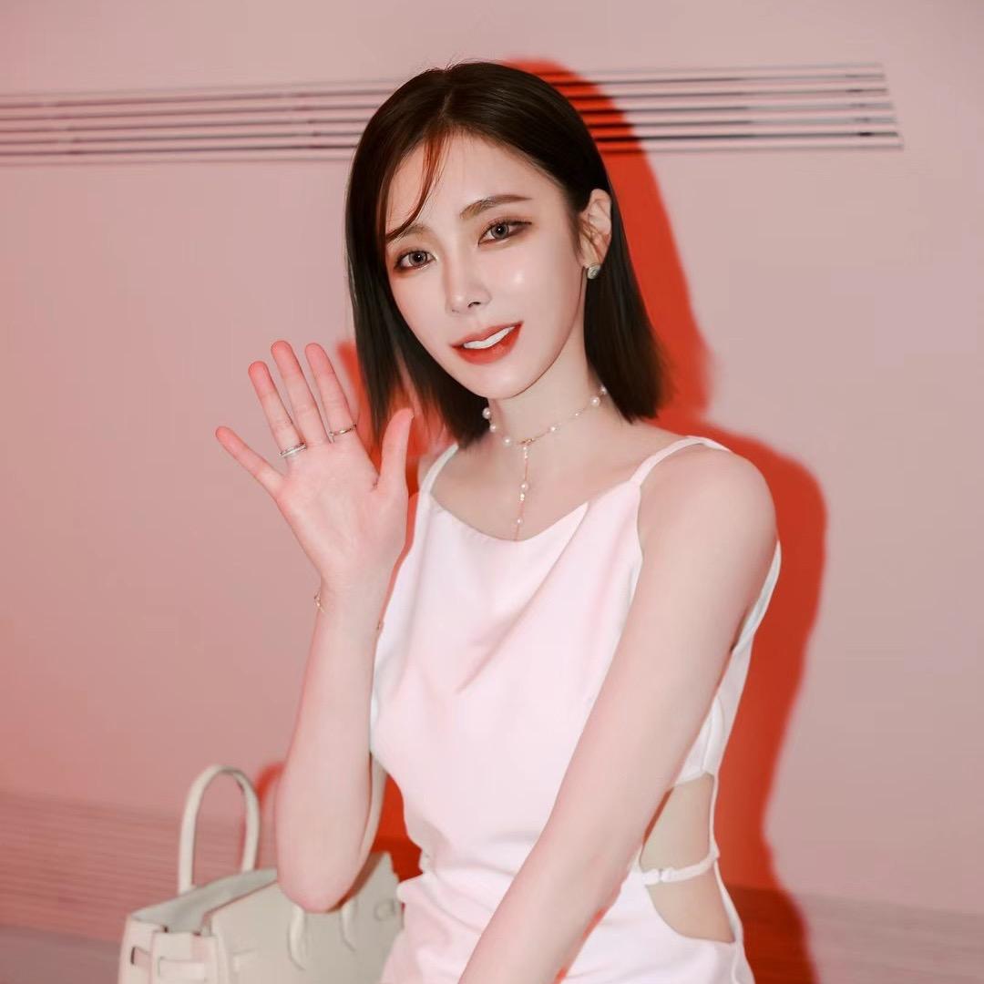 欧尼的正品彩妆店