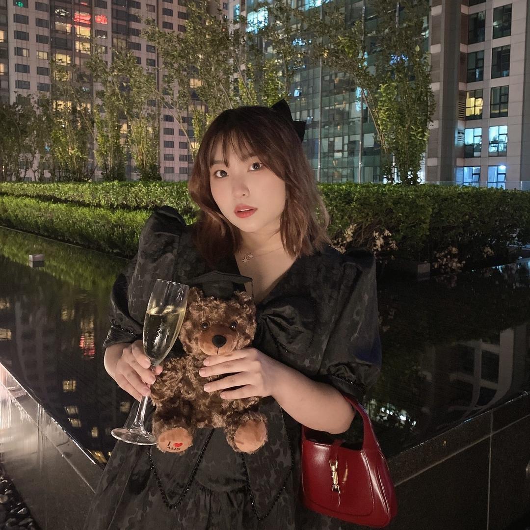 麻酱大王贝拉掰🎒