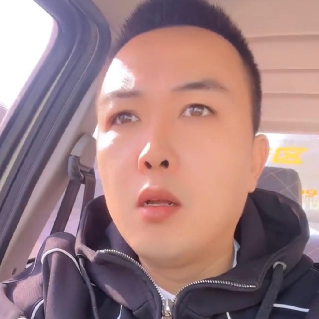 特种车 洒水车（王猛）