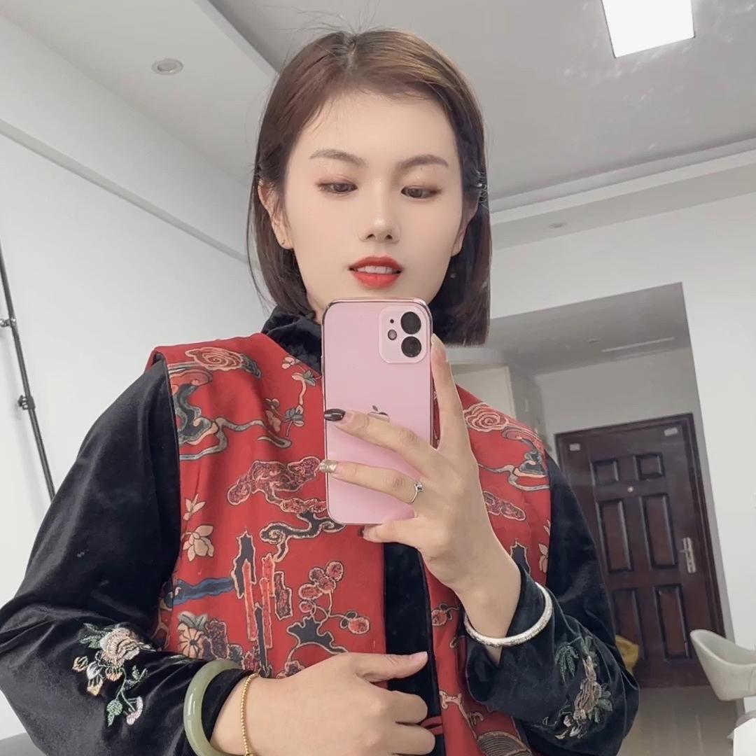 好运中老年女装工厂店