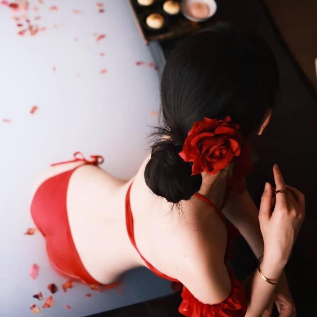( ´͈ ᗨ `͈ )快说你爱我