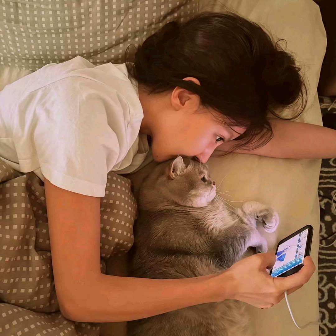 ՞ฅ´ ꄃ `ฅ՞ 7