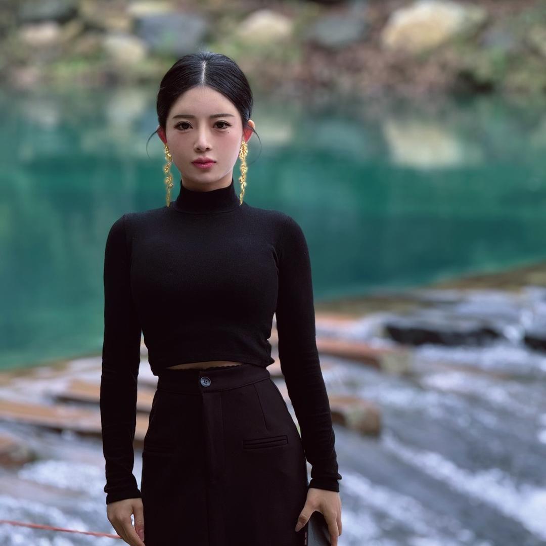 小姑奶奶.