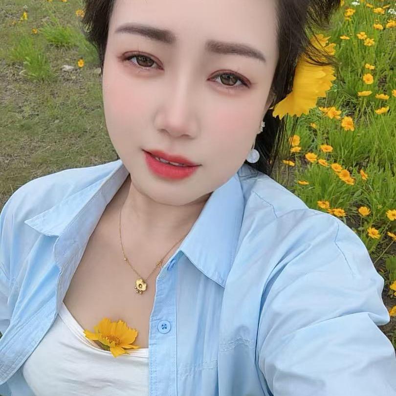香香.