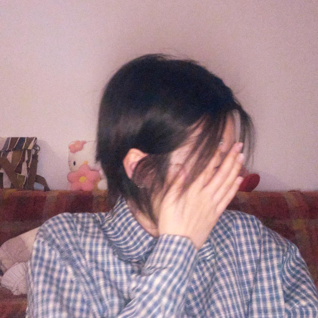 小维尼的少女💛