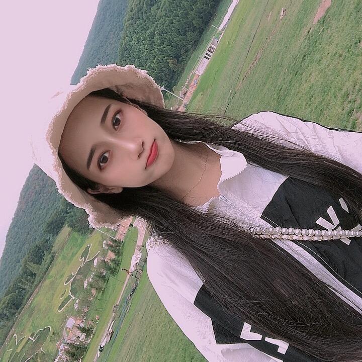 王依依