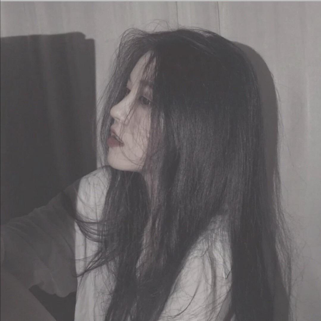 依依