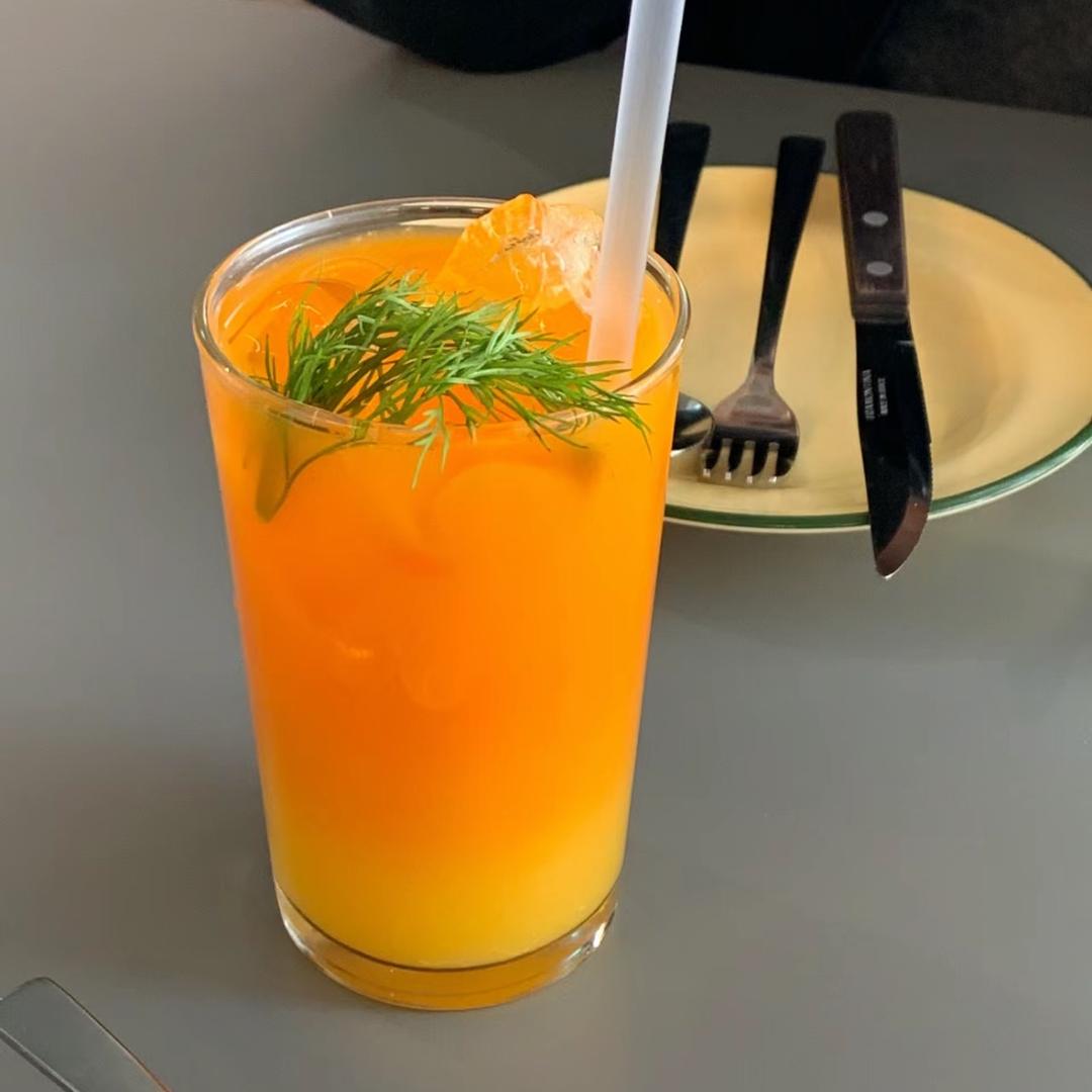 一只飞猪啊