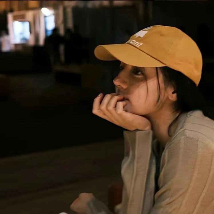 L º