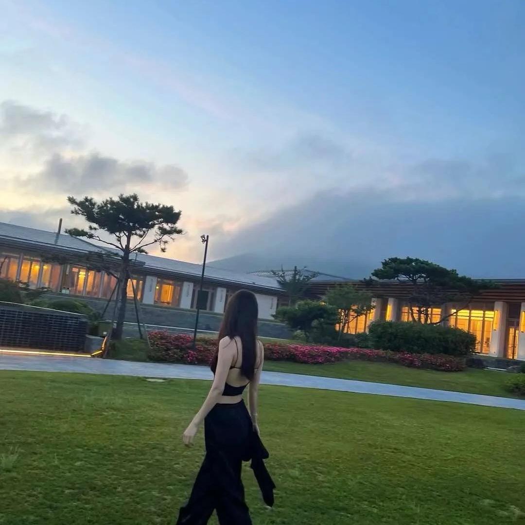 彤彤（丝）