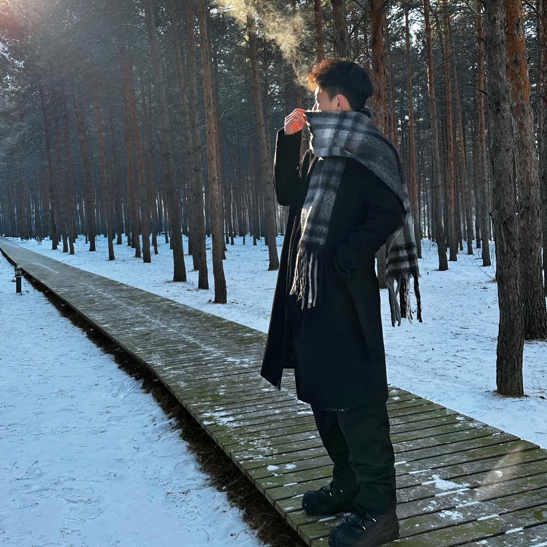 默絮羊毛针织衫