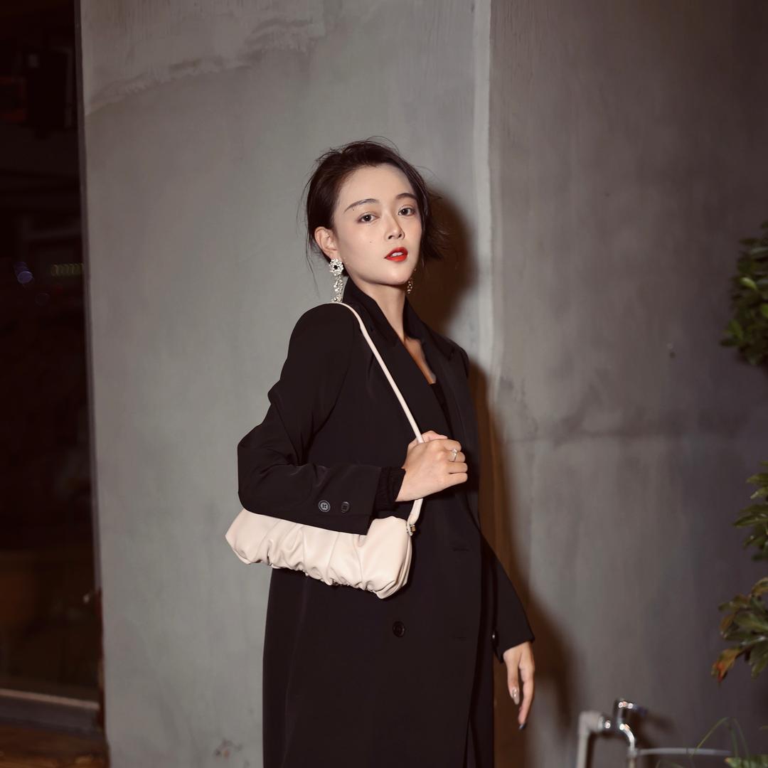 丝丝Alice