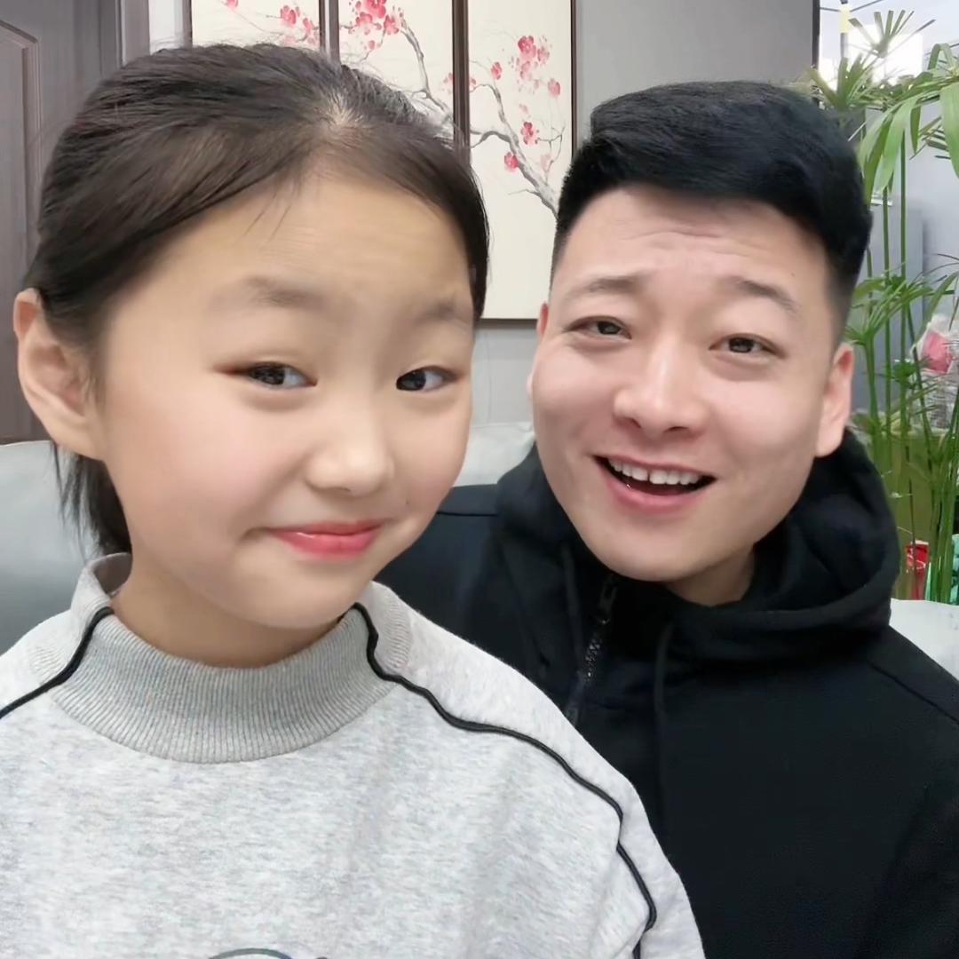 小洪欣