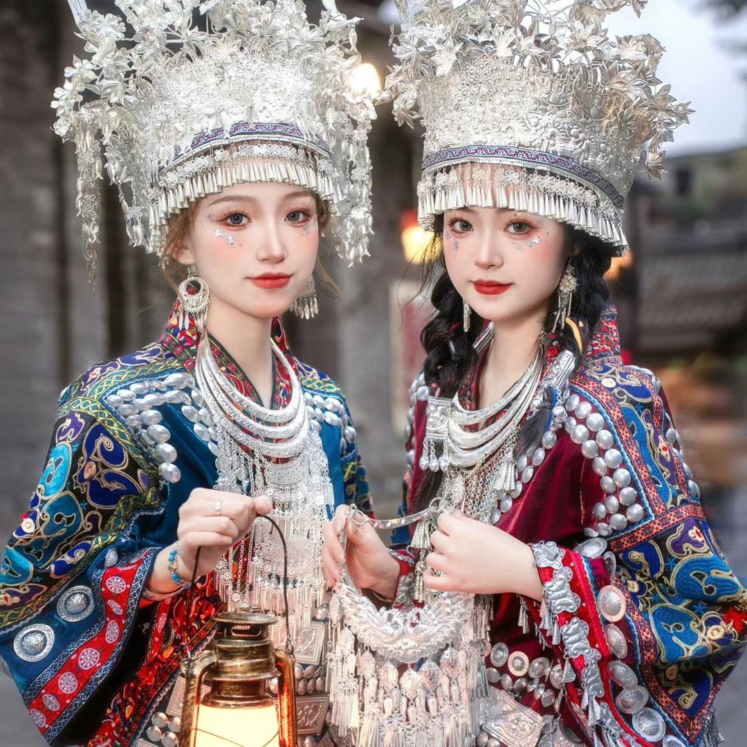 红脸相遇妆造工作室（乌江寨写真）