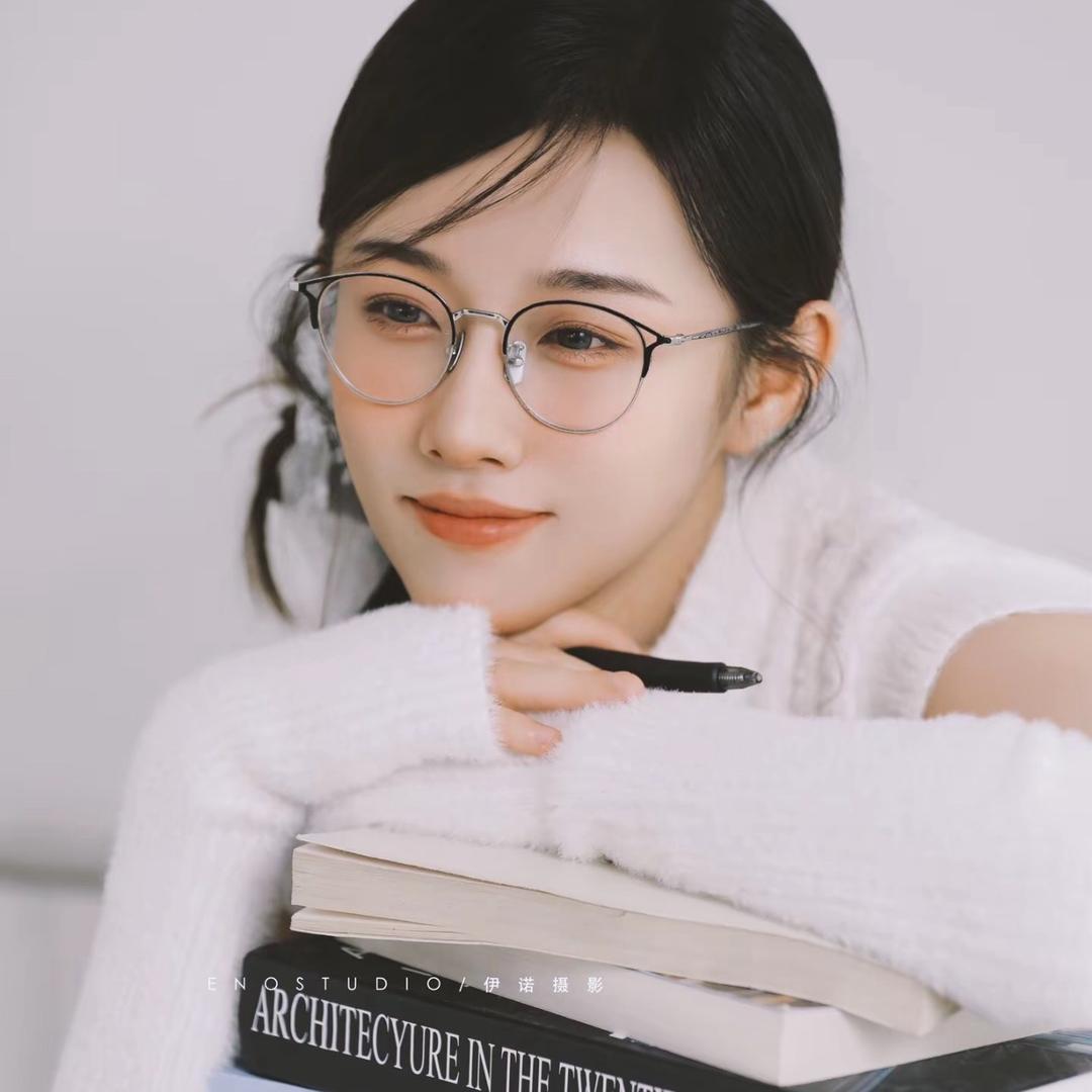 小淼举世无双.（遥光传媒）