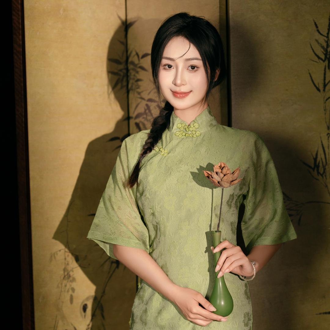 何心珆〈公益心理咨询〉