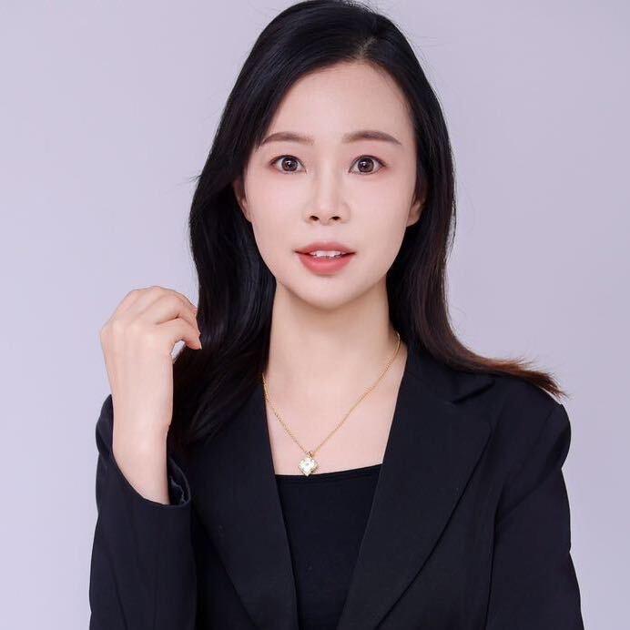 灌云鸿廷房产张淼