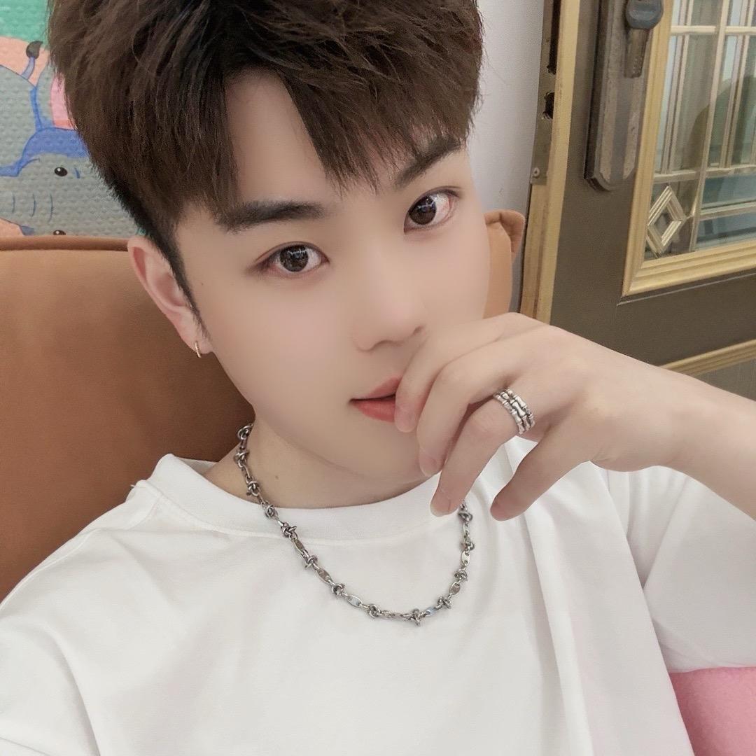 🍼 欧 阳 仔