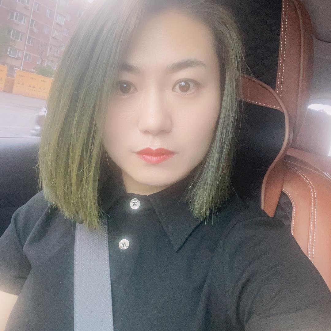 海尔热水器宫婷