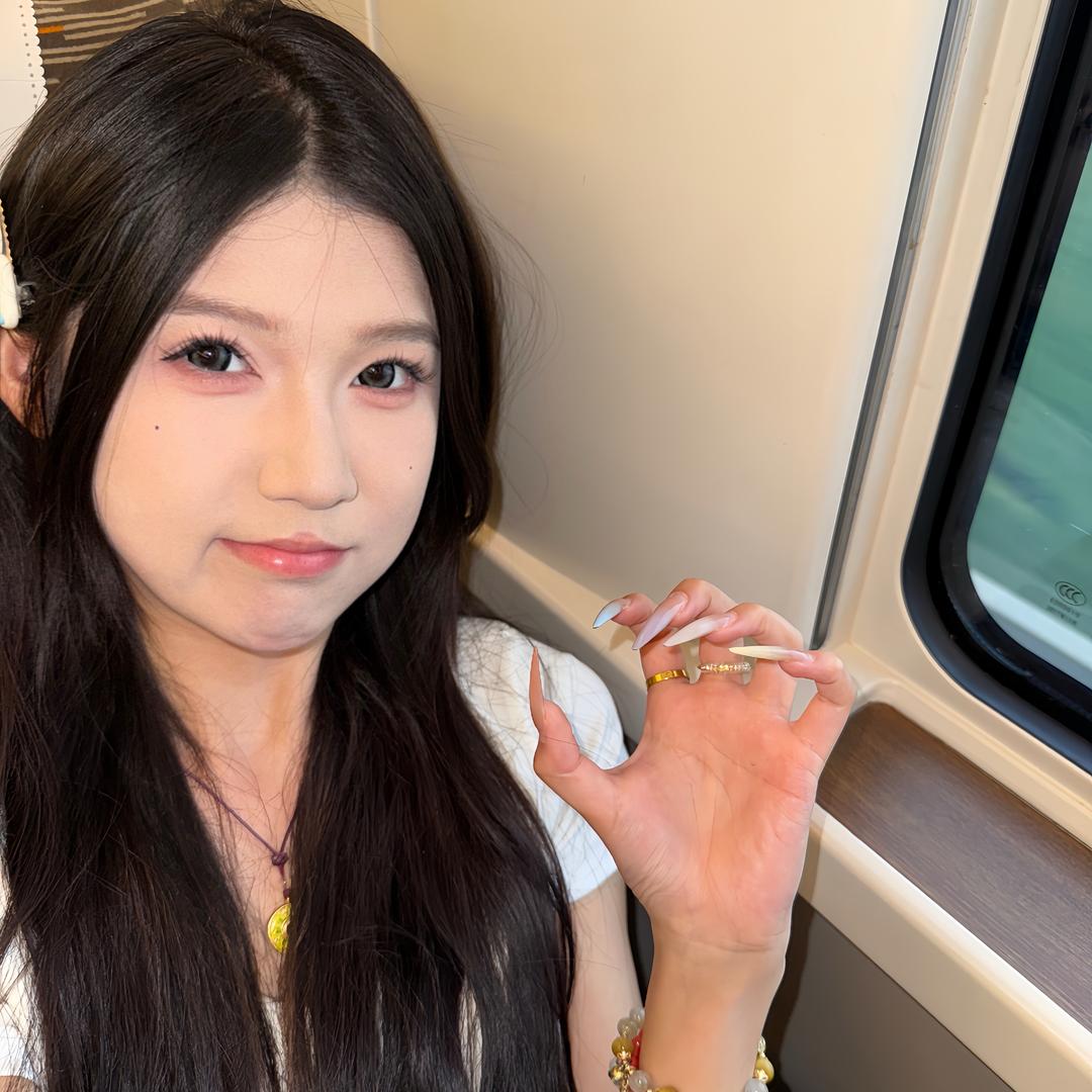 小欣不听话iixno